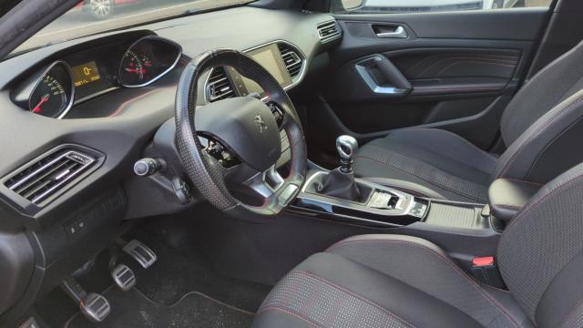 Peugeot 308 image 2