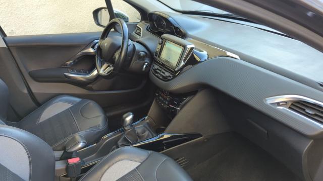 Peugeot 2008 image 4
