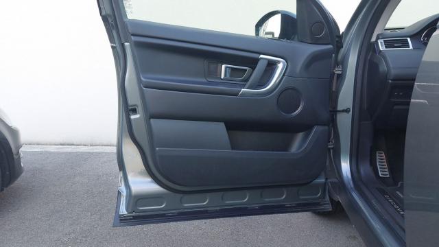 Land Rover Discovery Sport image 5