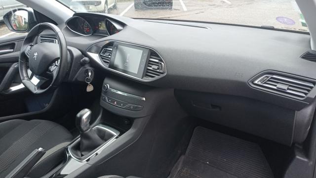 Peugeot 308 image 6