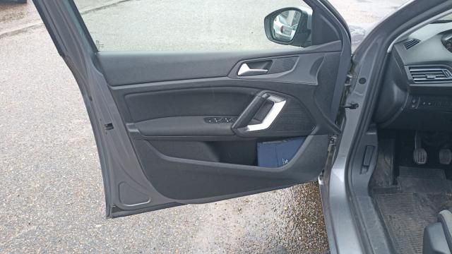 Peugeot 308 image 7