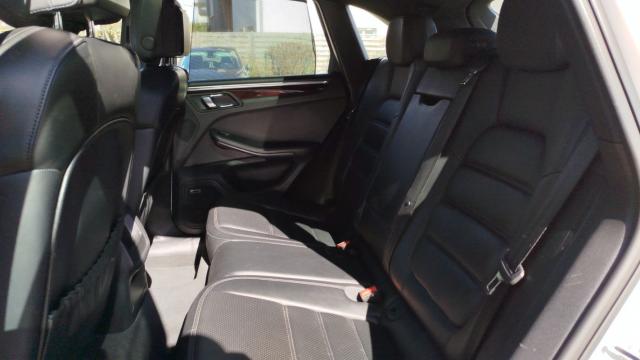 Porsche Macan image 8