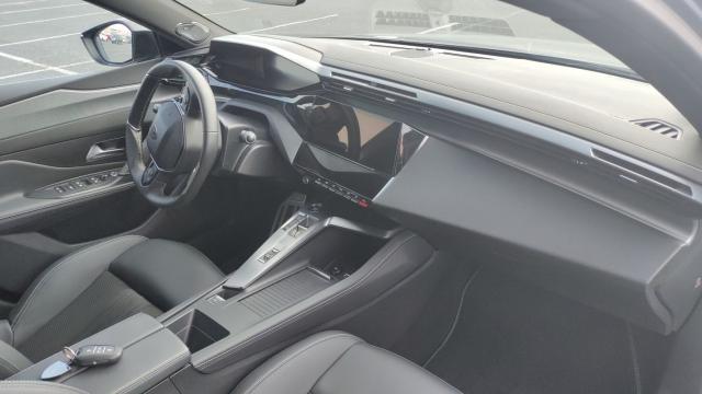 Peugeot 308 image 8
