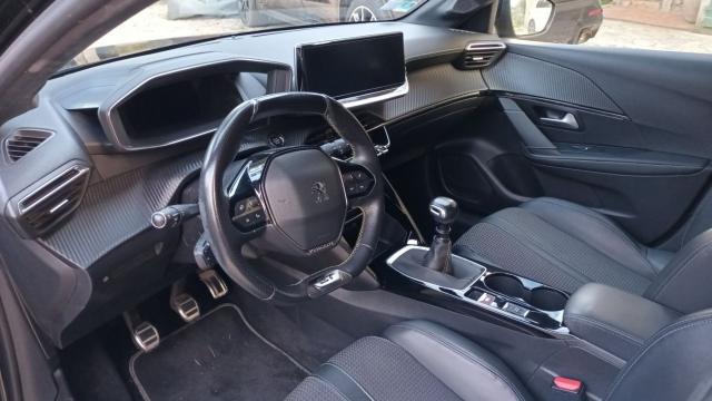 Peugeot 208 image 7