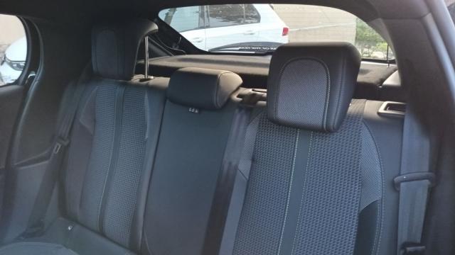 Peugeot 208 image 1