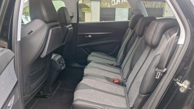 Peugeot 5008 image 7