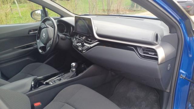 Toyota C-Hr image 3