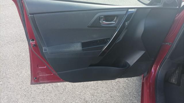 Toyota Auris image 1
