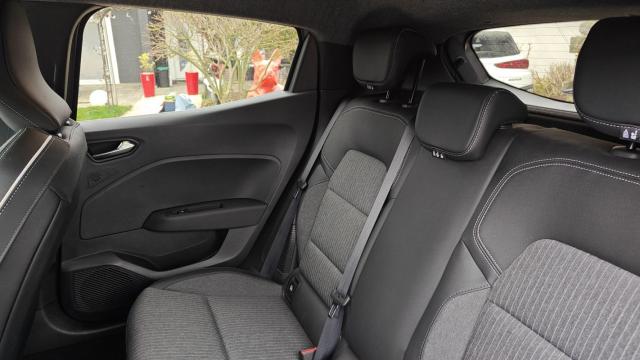 Renault Clio image 9