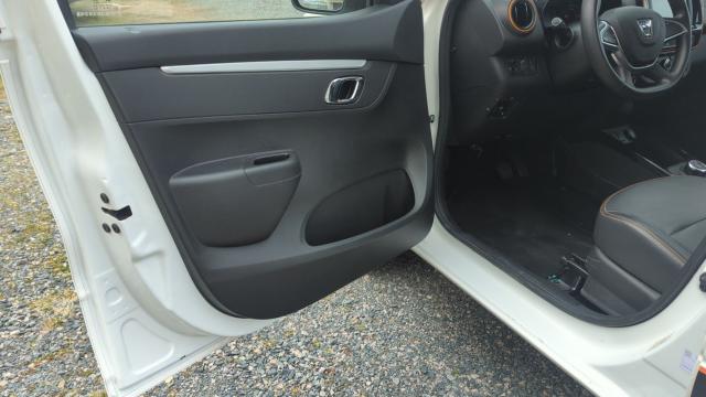 Dacia Spring image 8