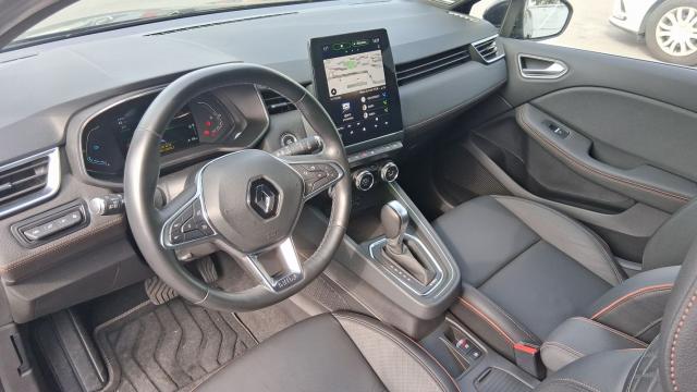 Renault Clio image 2