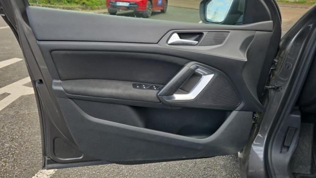 Peugeot 308 image 6