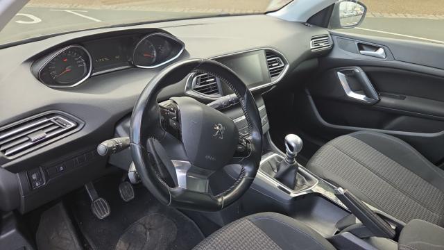 Peugeot 308 image 7