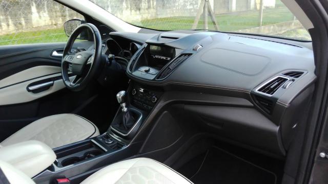 Ford Kuga image 5