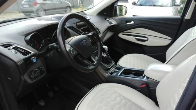 Ford Kuga image 1