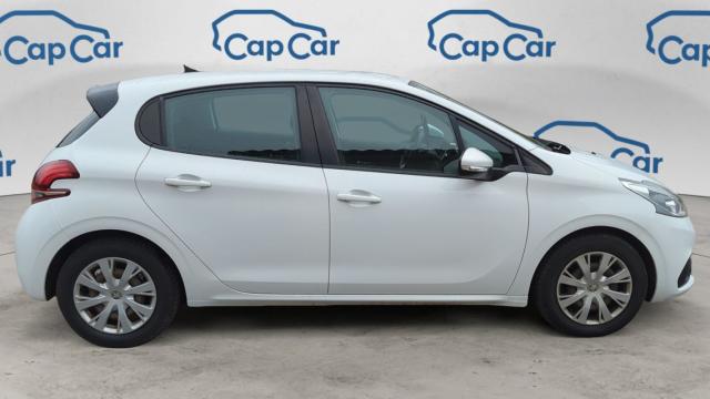 Peugeot 208 image 1