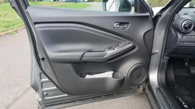 Nissan Juke image 9