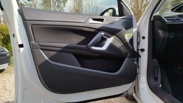 Peugeot 308 image 9