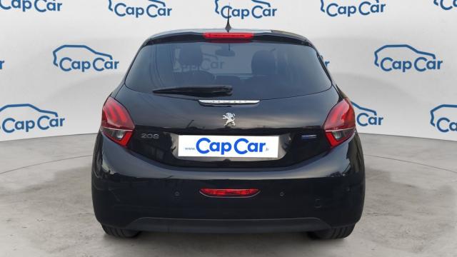 Peugeot 208 image 6