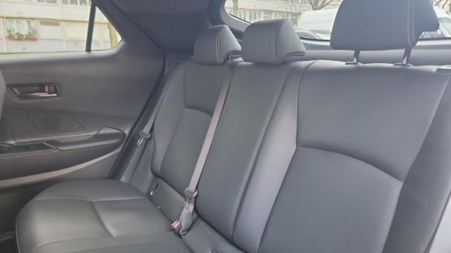 Toyota C-Hr image 5