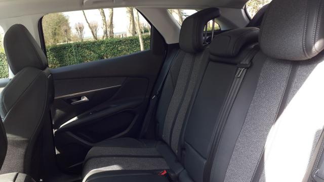 Peugeot 3008 image 3