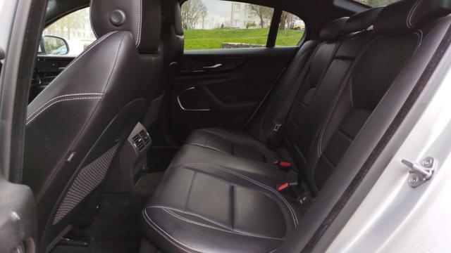Jaguar Xe image 4
