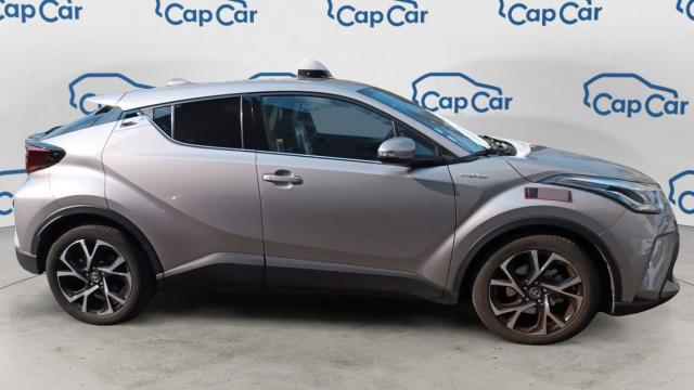 Toyota C-Hr image 9