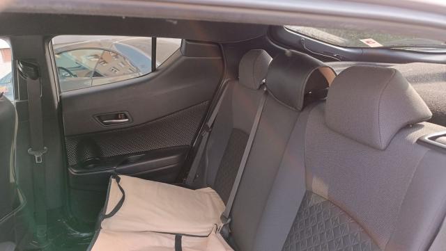 Toyota C-Hr image 5