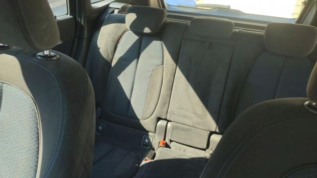 Bmw X1 image 2