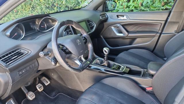 Peugeot 308 image 8
