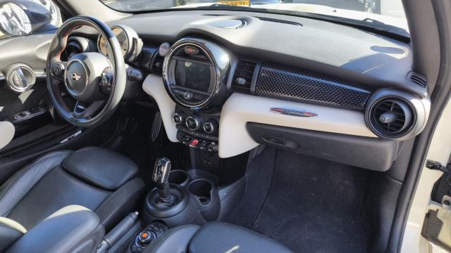 Mini Cabrio image 9