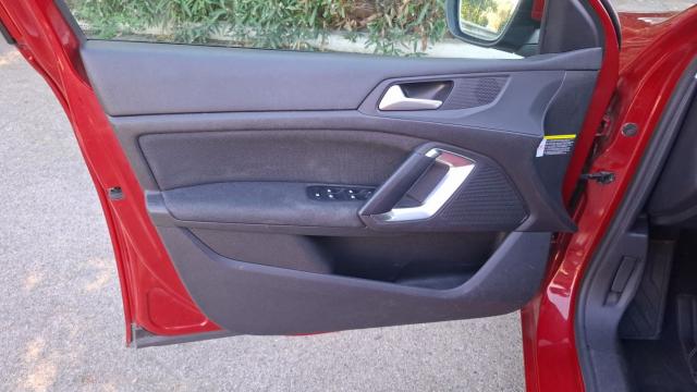 Peugeot 308 image 4