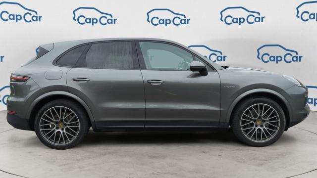 Porsche Cayenne image 2