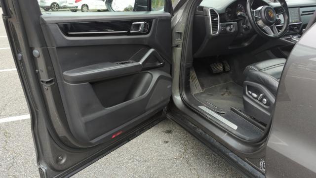Porsche Cayenne image 5