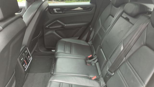Porsche Cayenne image 1