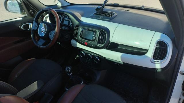 Fiat 500l image 9