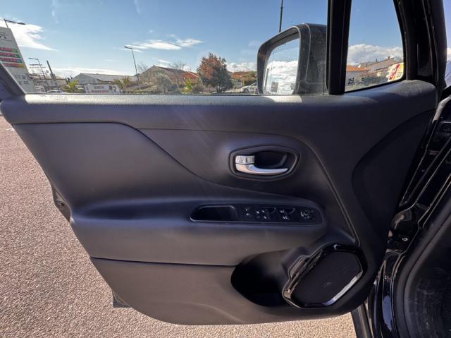 Jeep Renegade image 4