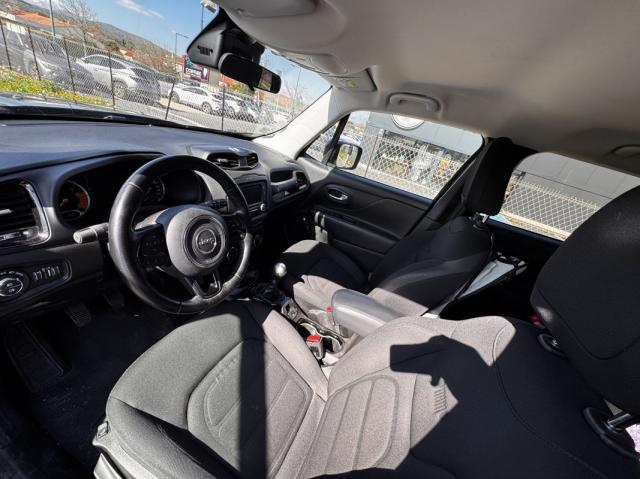 Jeep Renegade image 8