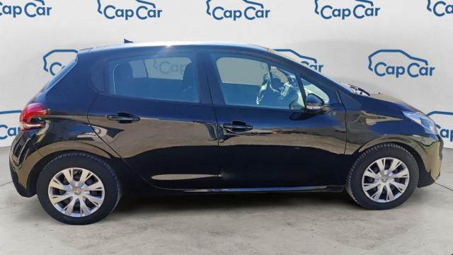 Peugeot 208 image 8