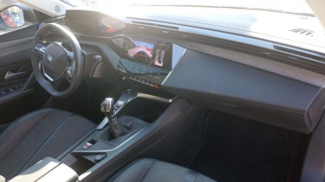 Peugeot 308 image 1
