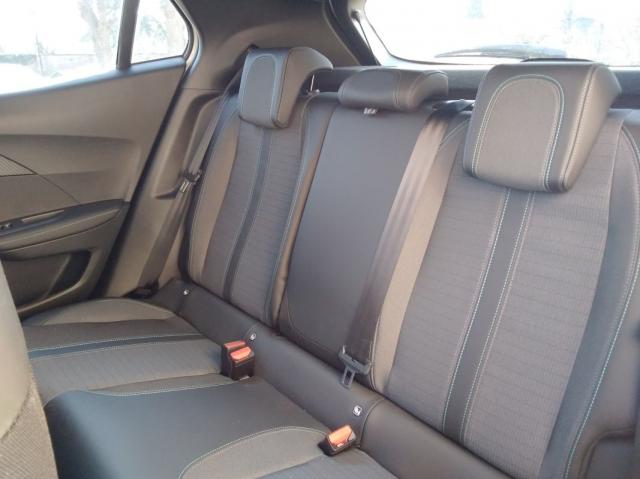 Peugeot 2008 image 5