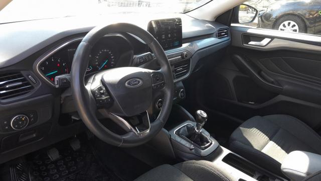Ford Focus image 6