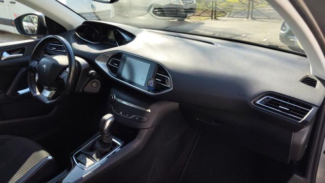 Peugeot 308 image 5