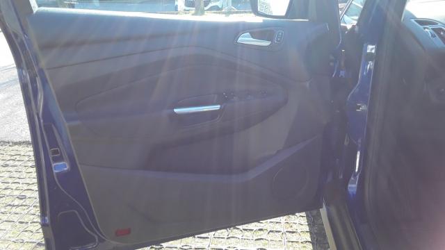 Ford C-Max image 3