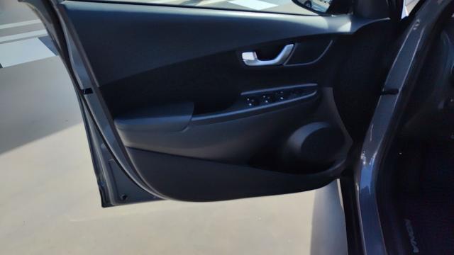 Hyundai Kona image 6