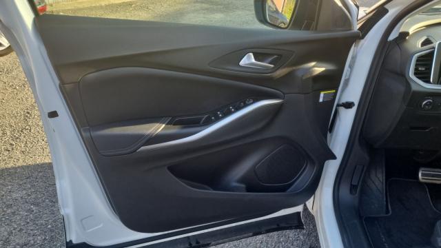 Opel Grandland image 1