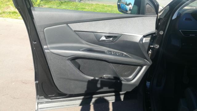 Peugeot 3008 image 8