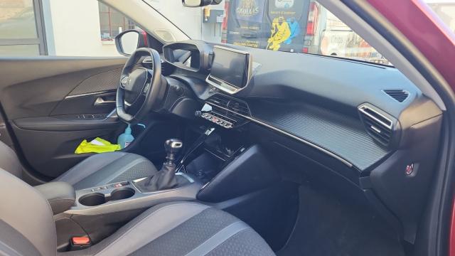 Peugeot 2008 image 5