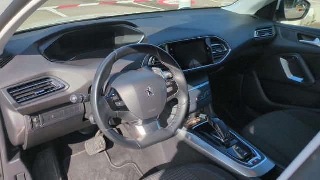 Peugeot 308 image 8