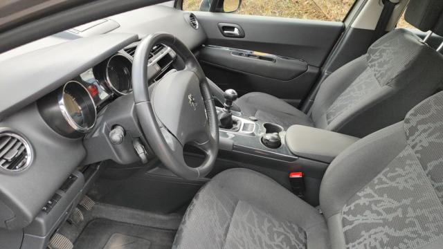 Peugeot 3008 image 9
